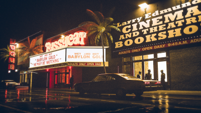 Retro Neon City Night Aesthetic Wallpaper HD 4K - Vintage Cinema Scene