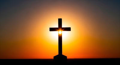 Christian Cross Sunset Wallpaper HD 4K - Aesthetic Spiritual Background