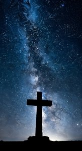 Cross Under Milky Way Wallpaper HD 4K - Aesthetic Religious Background