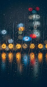 Rainy Night City Lights Aesthetic Wallpaper HD 4K for Smartphone