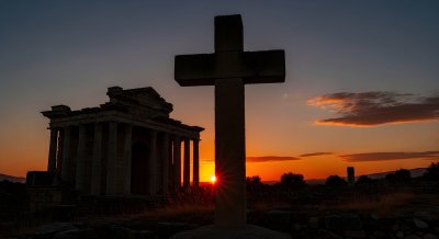 Ancient Temple and Cross Sunset Wallpaper HD 4K Aesthetic Background