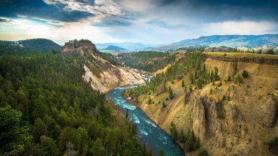 Majestic River Canyon Landscape Wallpaper HD 4K Aesthetic Nature View