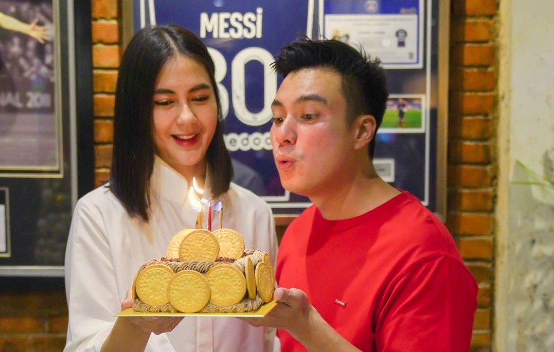 Baim Wong Ulang Tahun Paula Verhoeven Beri Kejutan