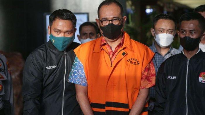 Rafael Alun tersangka korupsi gratifikasi